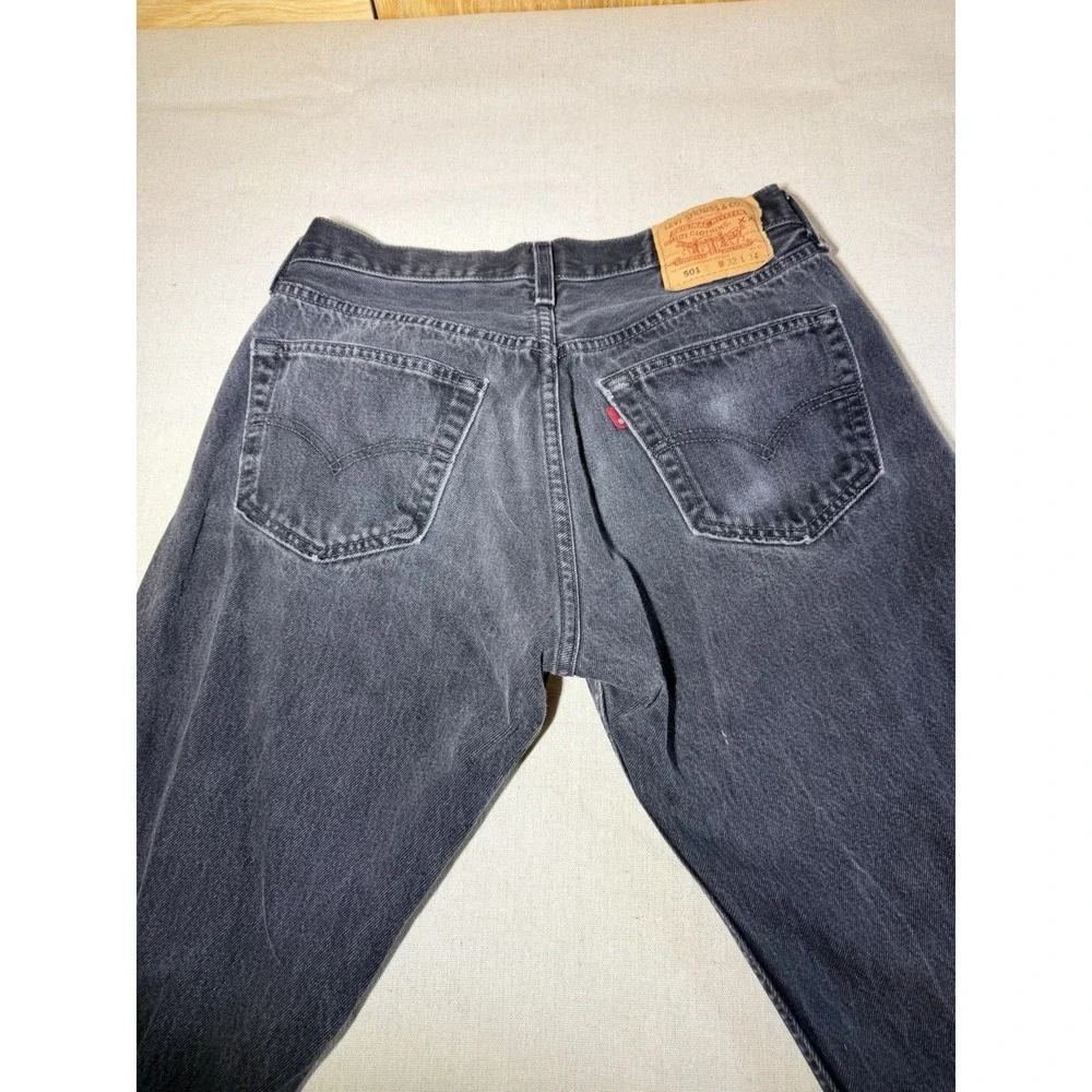 Levi's 501 Men's Jeans Vintage 2000s, Size 32x34